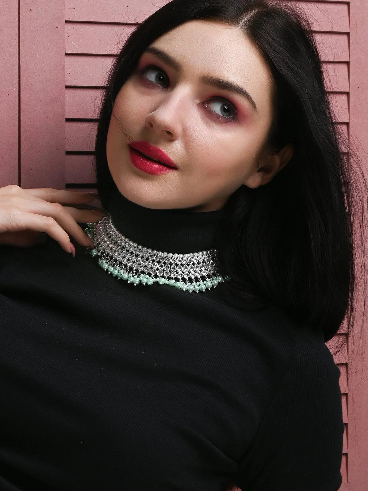 Odette Women Stylish Green Choker Set
