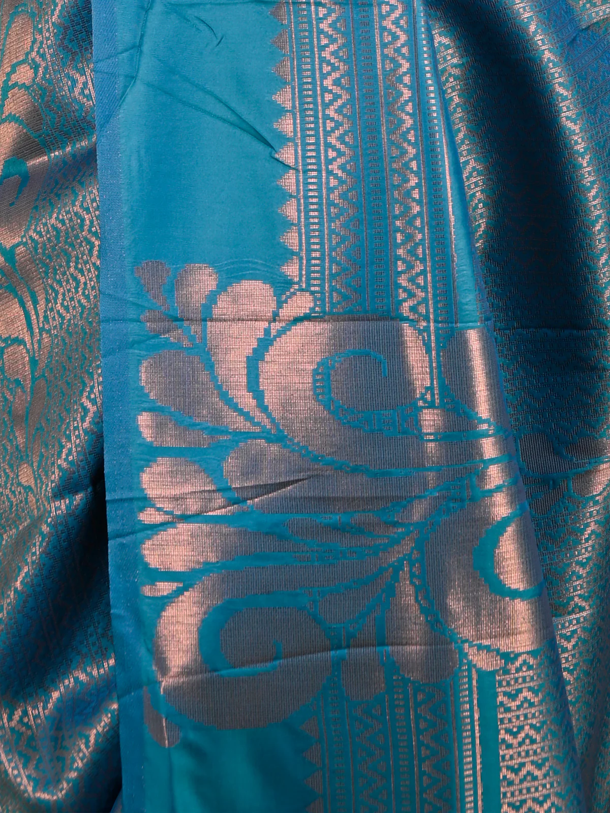 Odette Women Teal Silk Blend Woven Saree With Unstitched Blouse - Image 4
