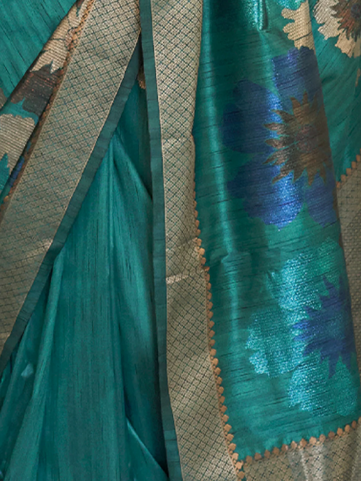 Odette Women Teal Silk Blend Woven Saree With Unstitched Blouse - Image 3