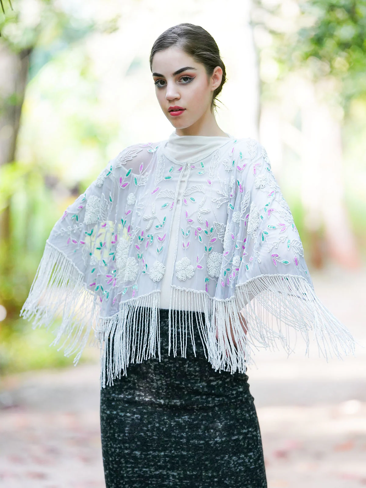 Odette Women The Glamorous Grey Embroidered Cape - Image 2
