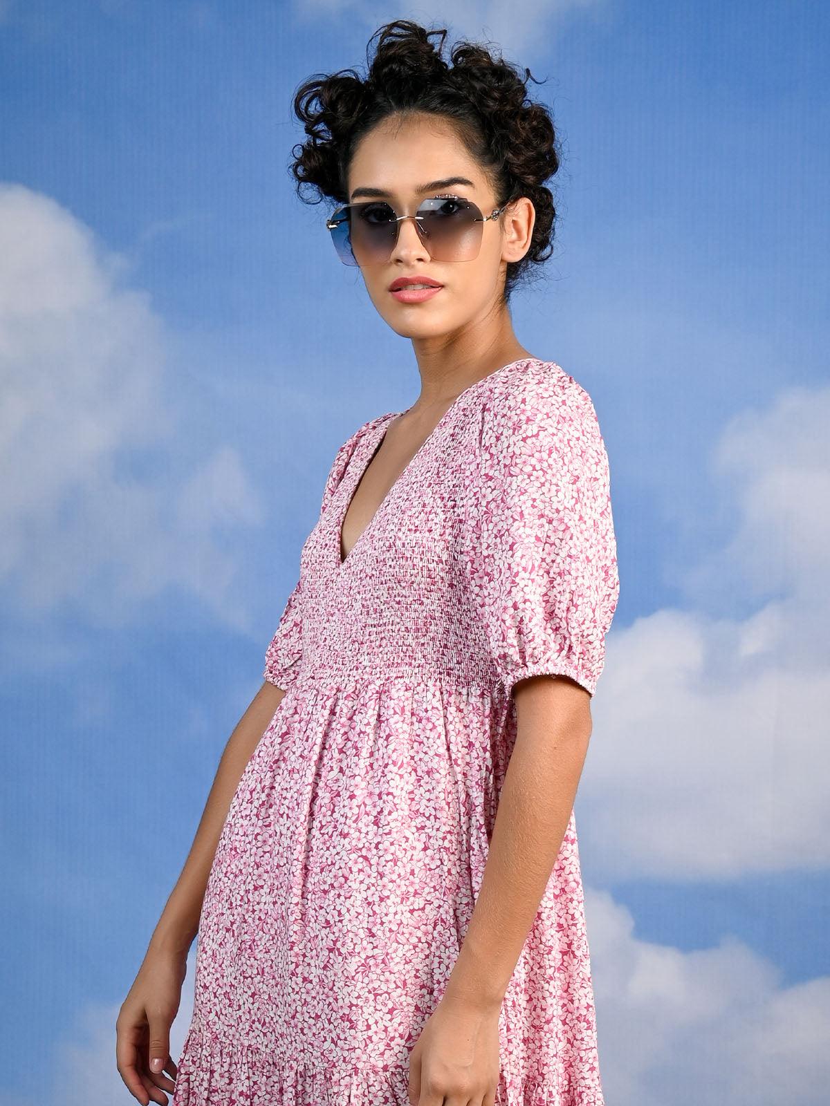 Odette Women Tinted Sky Blue Shaded Sunglasses - Image 3