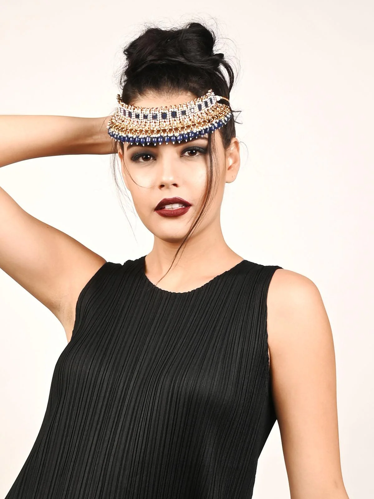 Odette Women Traditional Royal Blue And Gold Choker Necklace Set - Image 2