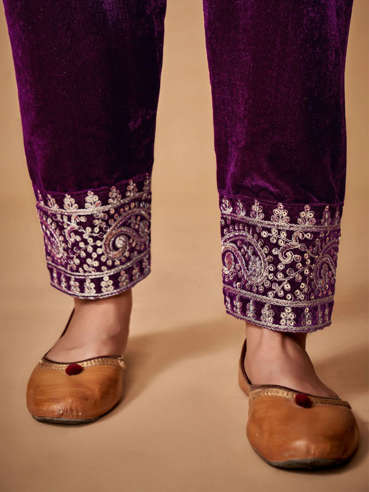 Odette Women Violet Velvet Embroidered Stitched Kurta Set - Image 5