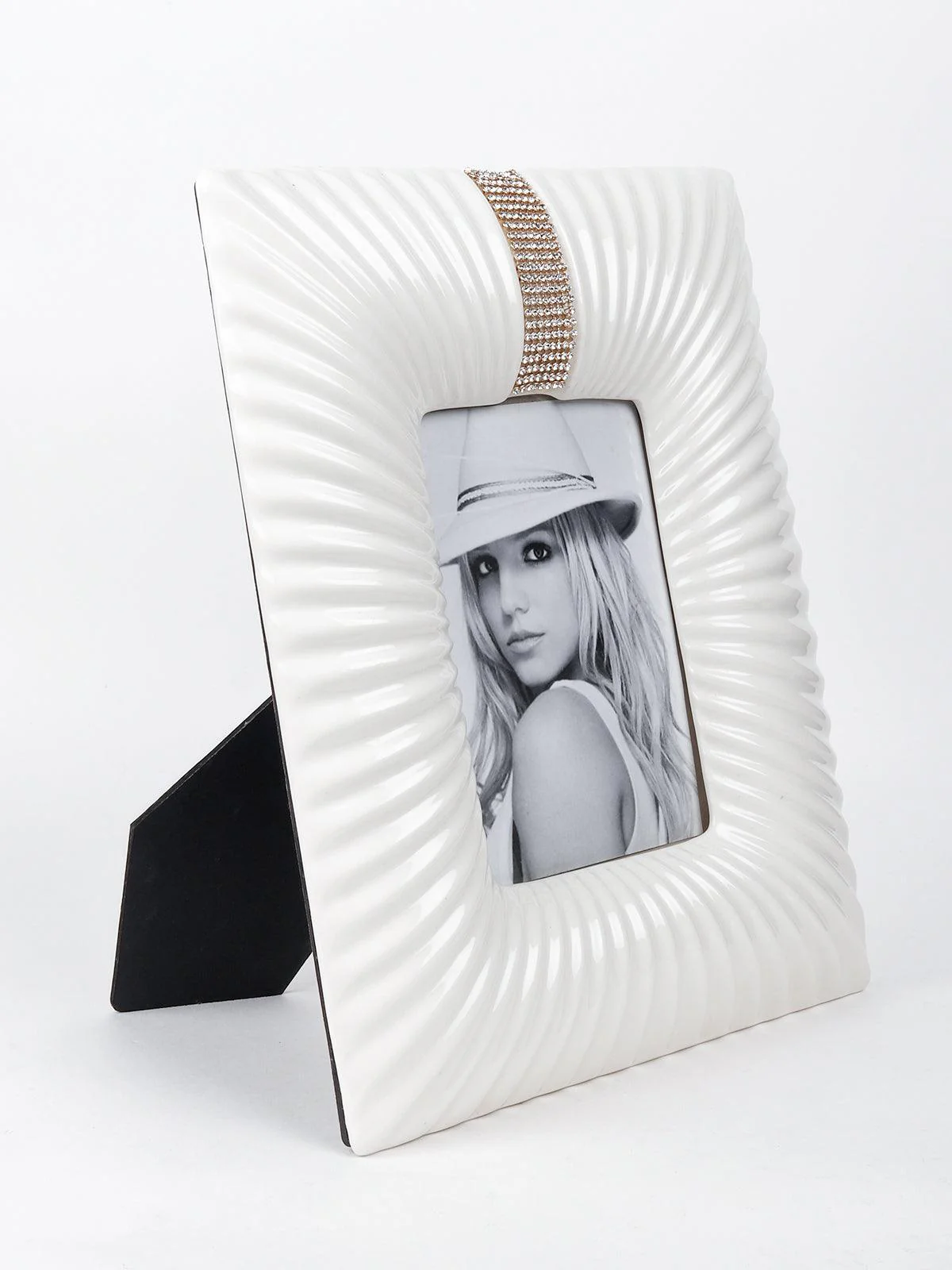 Odette Women Gold Band Acakily Photo-Frame. - Image 4