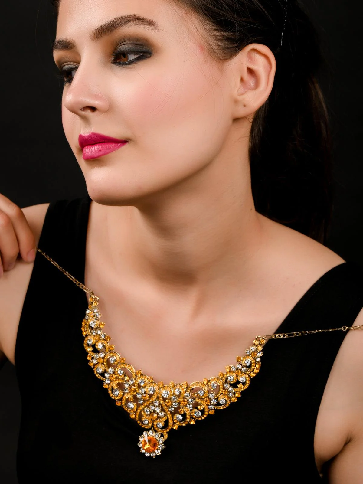 Odette Women Yellow Crystal Necklace Set