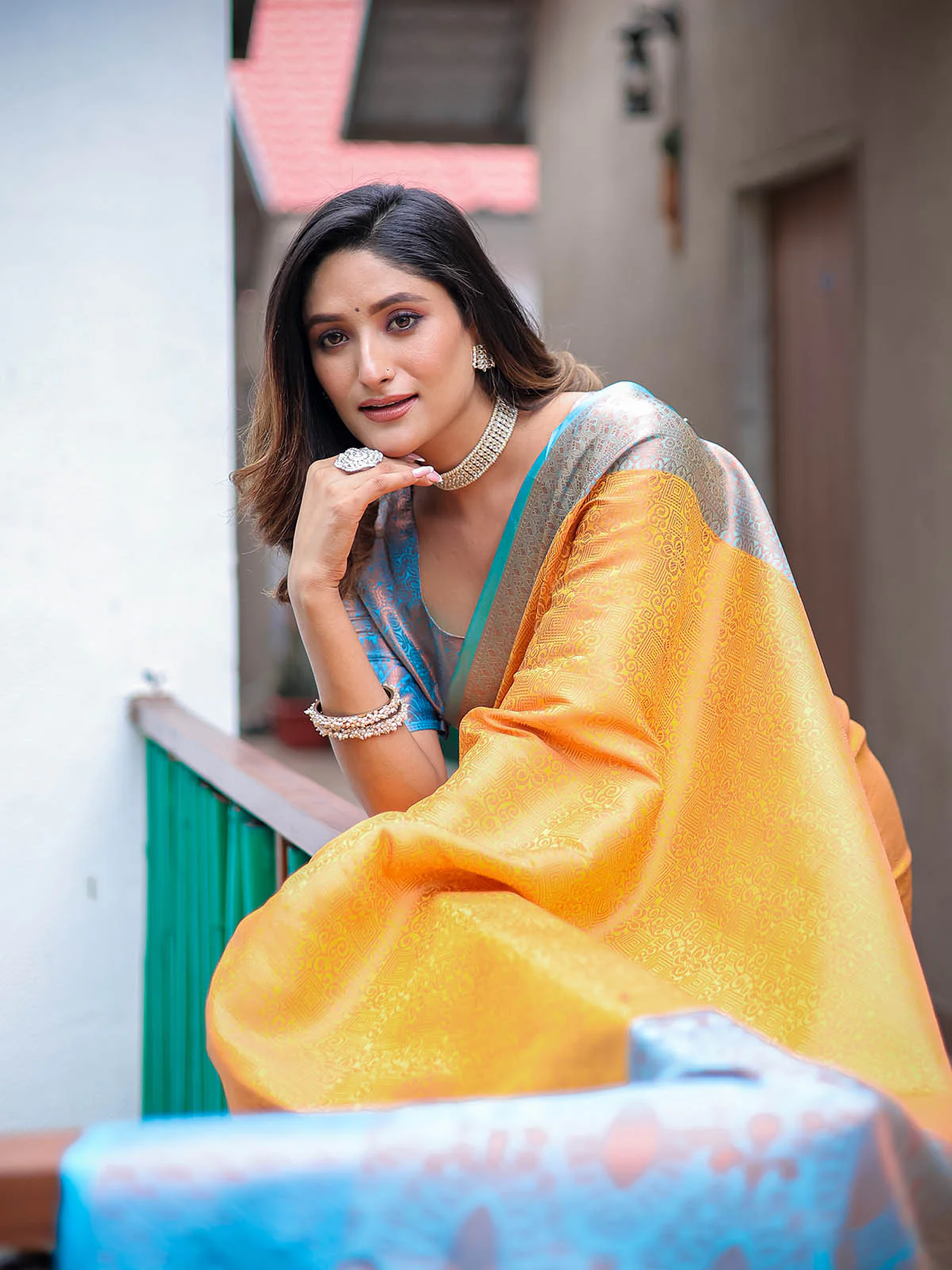 Odette Women Yellow Silk Blend Woven Saree With Unstitched Blouse - Image 4